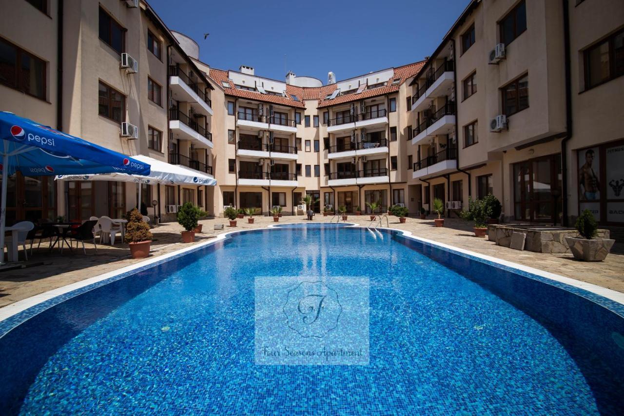 Four Seasons Apartment - Oasis Beach Resort Bliznatsi Exteriér fotografie